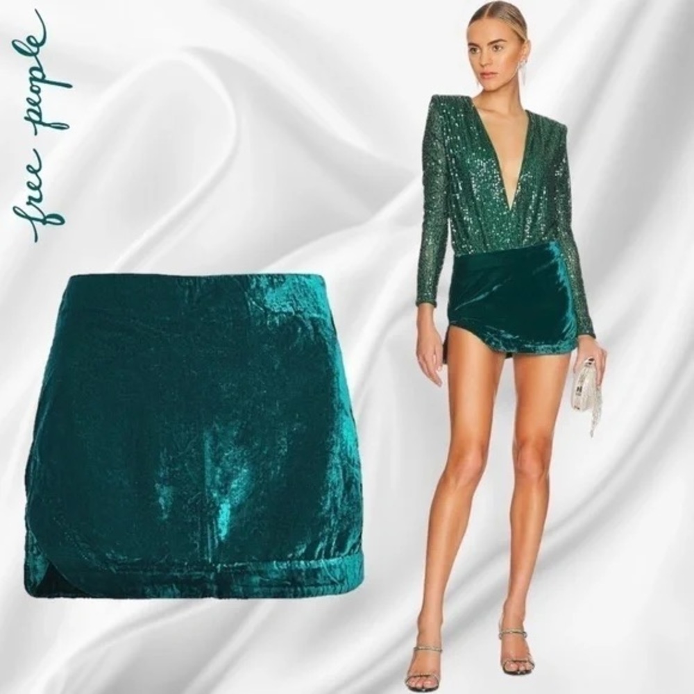 FREE PEOPLE ANNALISE VELVET MINI SKIRT in Deep Teal Size 6 - Picture 6 of 10